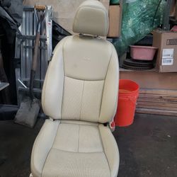 2014 Infiniti 50 Passenger Seat 