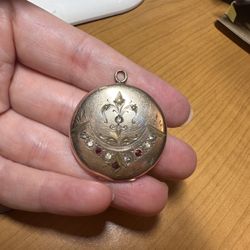 Antique Victorian Gold Filled Locket