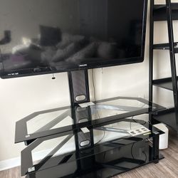 Phillips 45’ TV