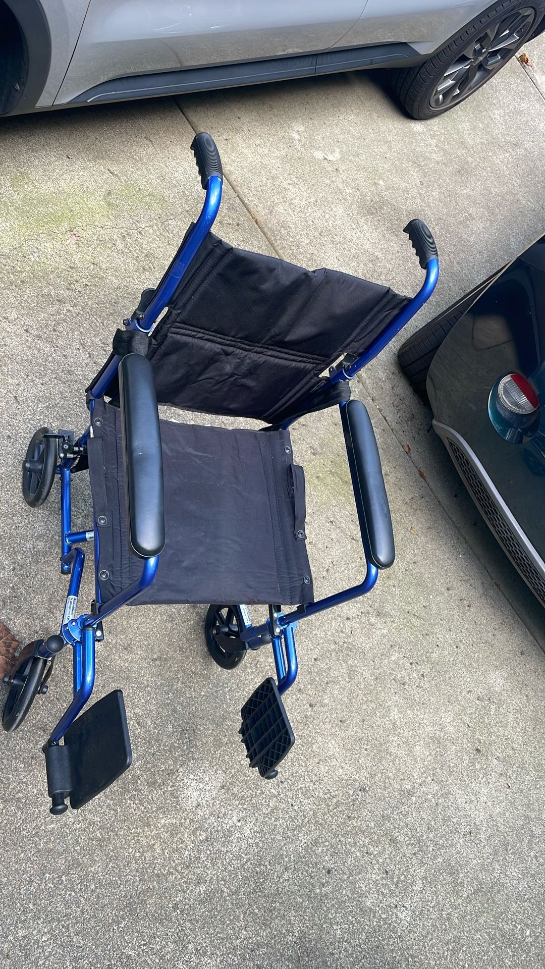 New Drive Transport Chair W/legs