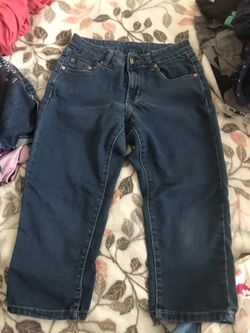 Girls knee length Capri Size 3/4