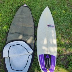 Cordell Surfboard, With Travel Bag, barely used! 