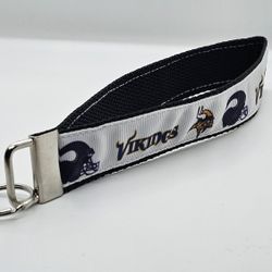 Nfl Minnesota VIKINGS Wrislet Keychain