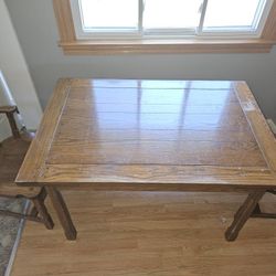 Oak Dining Room Table With 2 Chairs