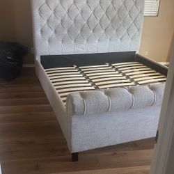 King Size Bed (no Mattress 