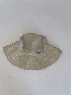 a lightweight, breathable sun hat designed for outdoor activities like fishing, hiking, and gardening