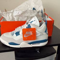 Jordan Retro 4s