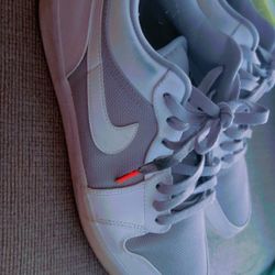 Nike Sneakers -White/Grey with Red Detail (Size 10)