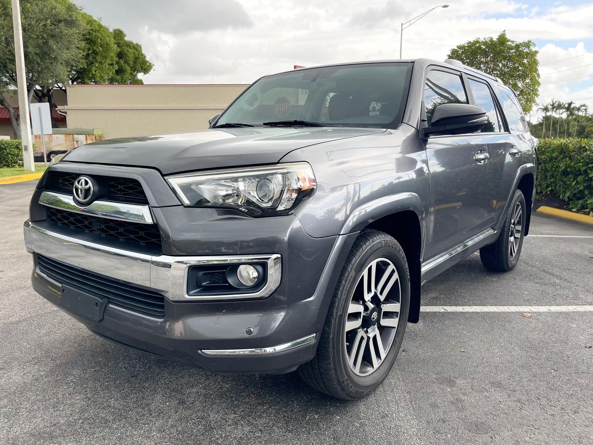 Toyota 4 Runner ! $1000 Down