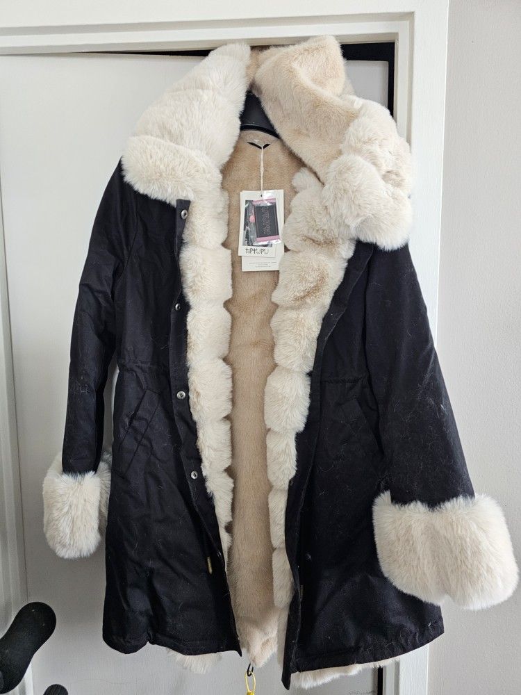Womens Parka in Black with Cream Faux Fur
