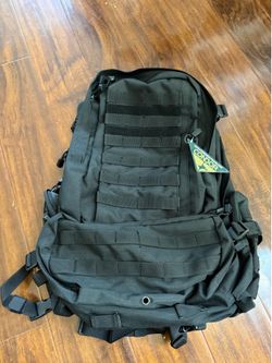 NEW - Backpack