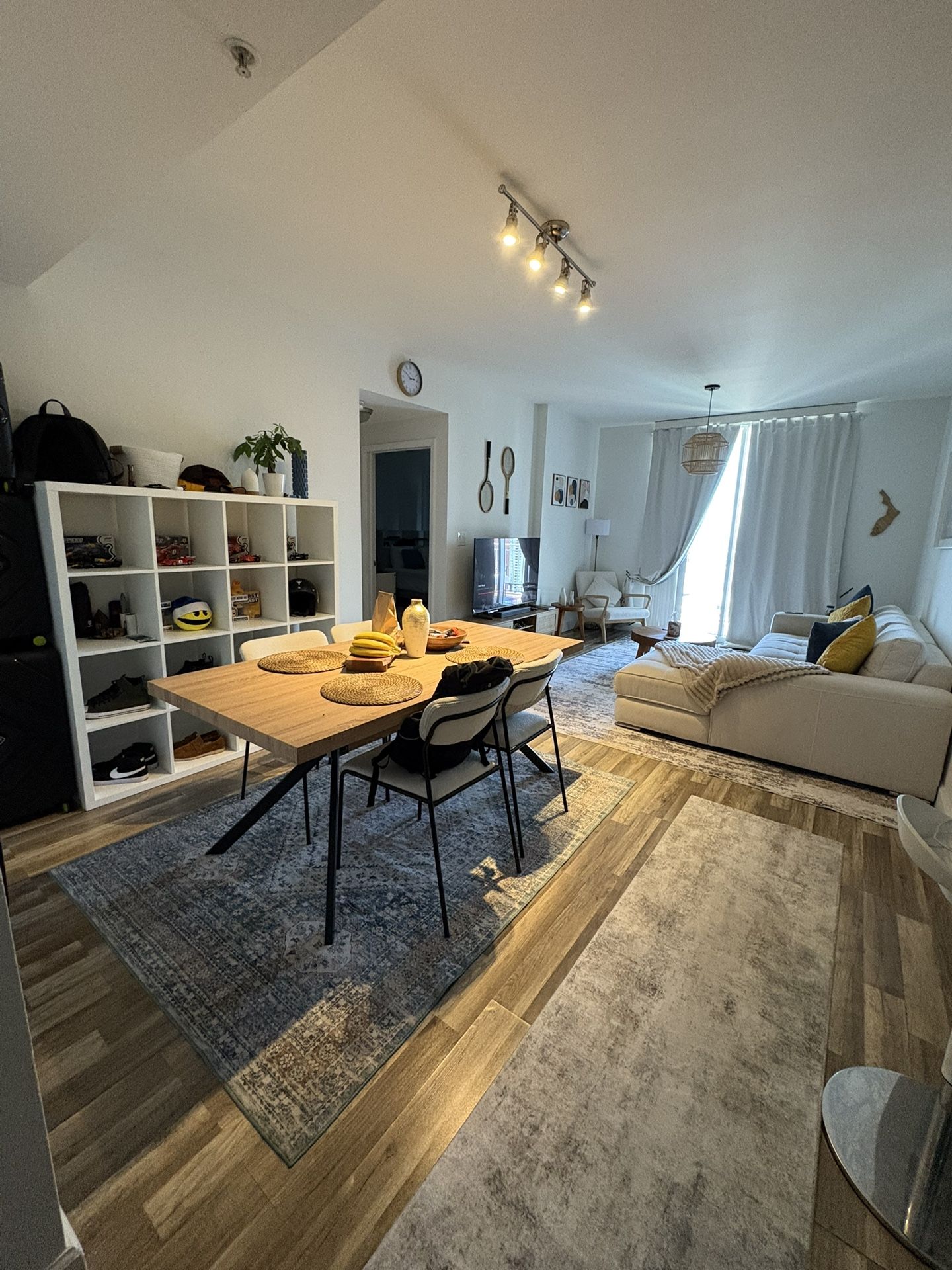 Full Furniture - See The Description For More Details