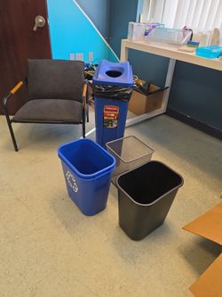 Free garbage and recycle bins