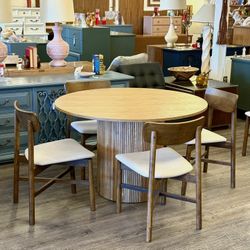 Round Fluted Dining Table / 6 Dining Chairs *Priced Separately*
