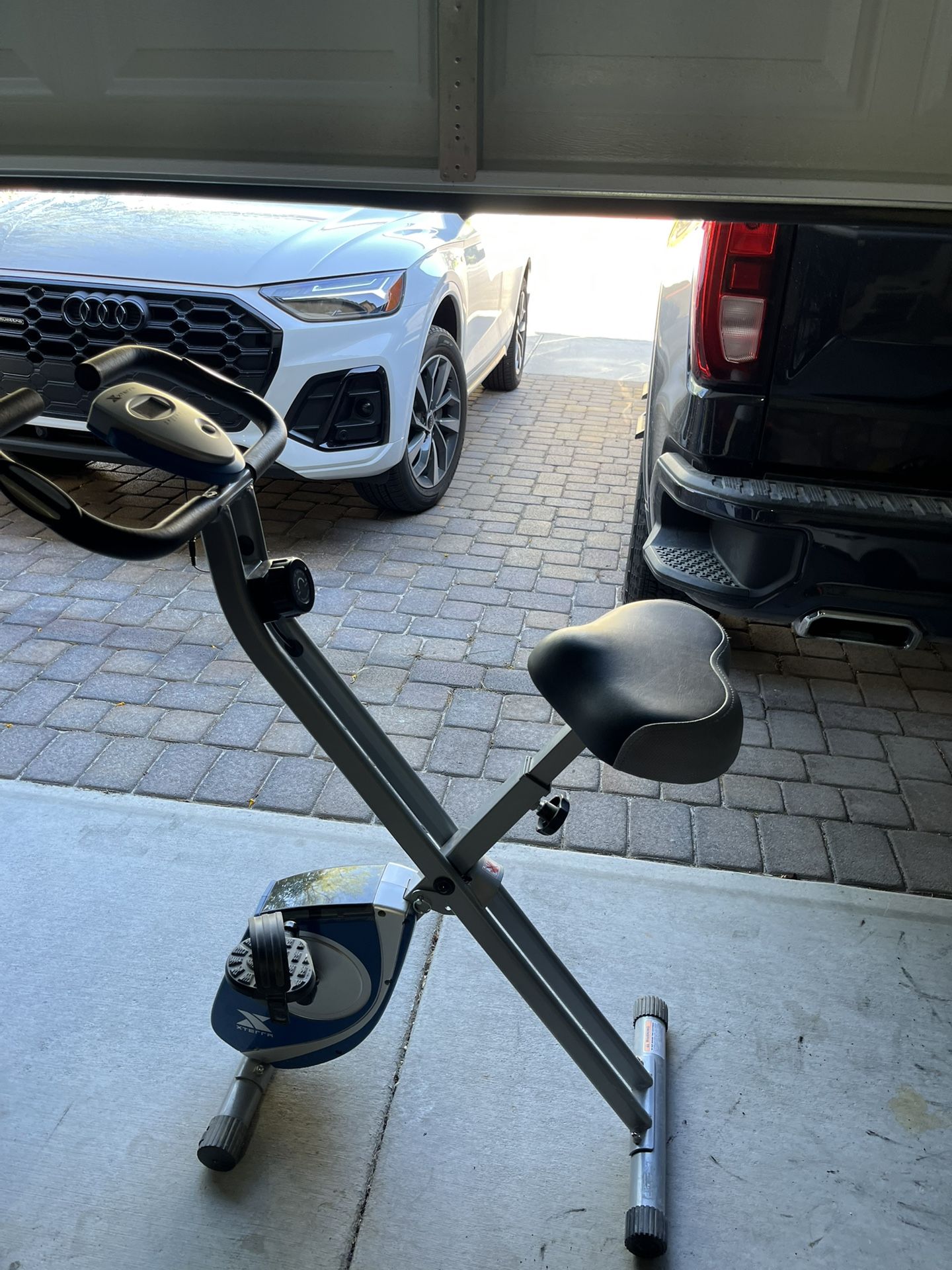 EXERCISE BIKE