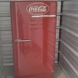 1950s Coca-Cola refrigerator