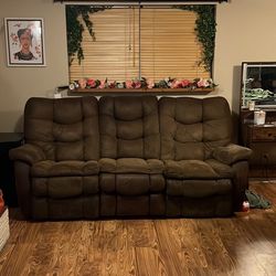 Reclining couch 