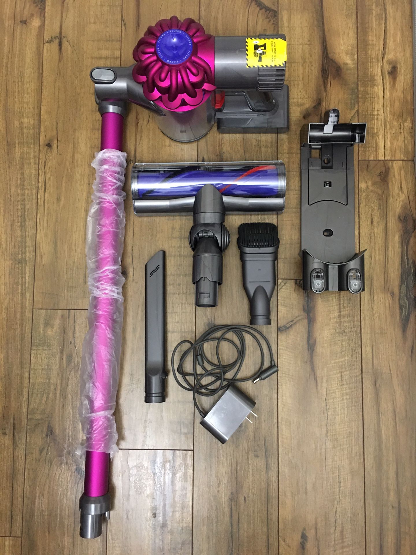 Dyson V6 Cordless Stick Vacuum - Pink