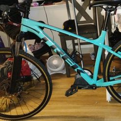 TREK Marlin 7 GEN 2