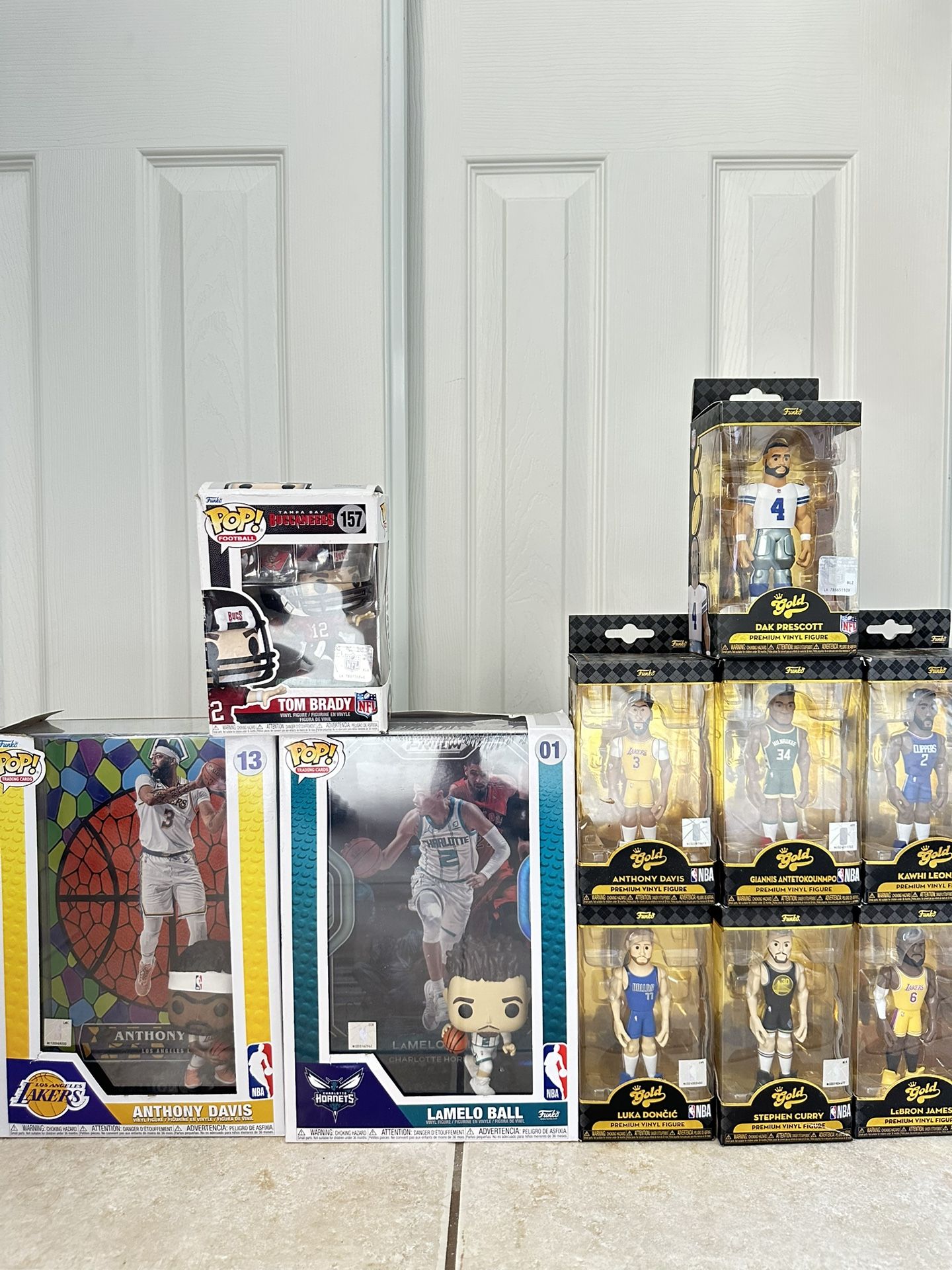 FUNKO POPS & GOLD