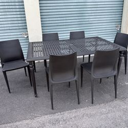 Patio, Outdoor Furniture, 6 Chairs And Table.
