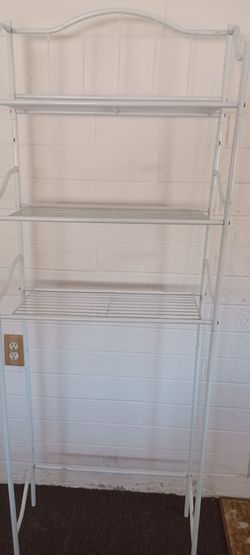 Bathroom decor and accessories