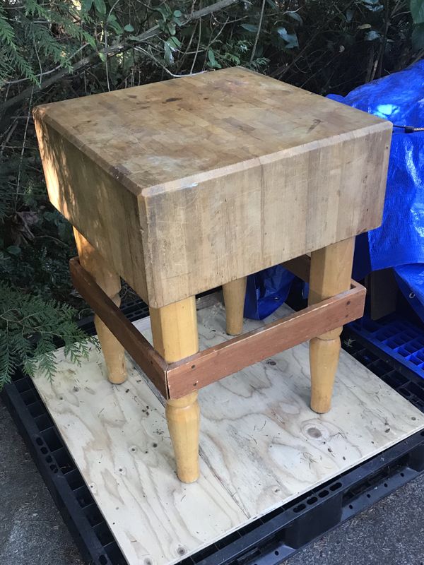 Solid Maple Butcher Block. 24x24x10 (on legs) for Sale in Mukilteo, WA