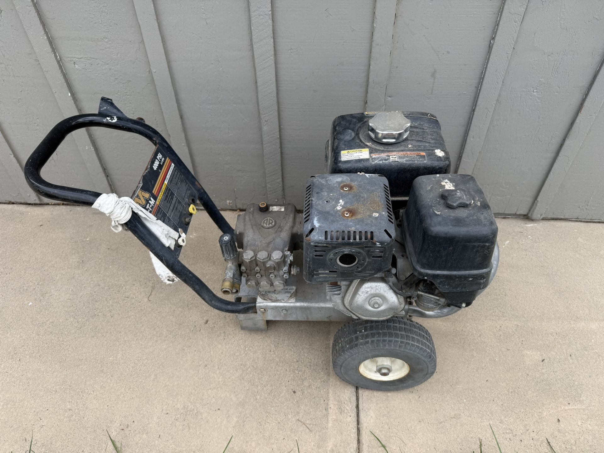 4000 PSI Pressure Washer
