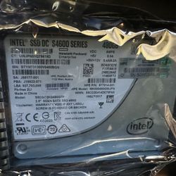 SSDSC2KG480G7P - Intel SSD DC S4600 Series 2.5-Inch 6Gb/S 480GB SATA Solid State Drive (SSD)