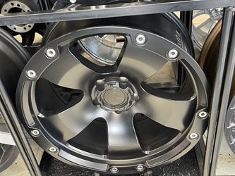 20x9 truck wheels for 5x5.5 / 5x139.7 bolt pattern ​Vehicle Fitment: Your truck is begging for an upgrade. Stop putting up with scratched-up factory w