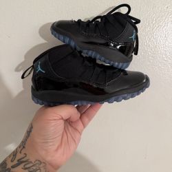 Lil Kids Shoes Available !!!