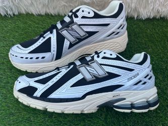 New Balance 1906R Black and White Sneakers Size 9 1/2