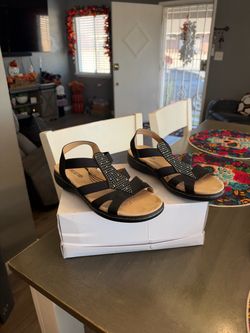 Sandalias nuevas