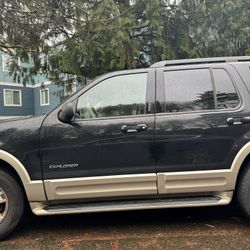 2005 Ford Explorer 