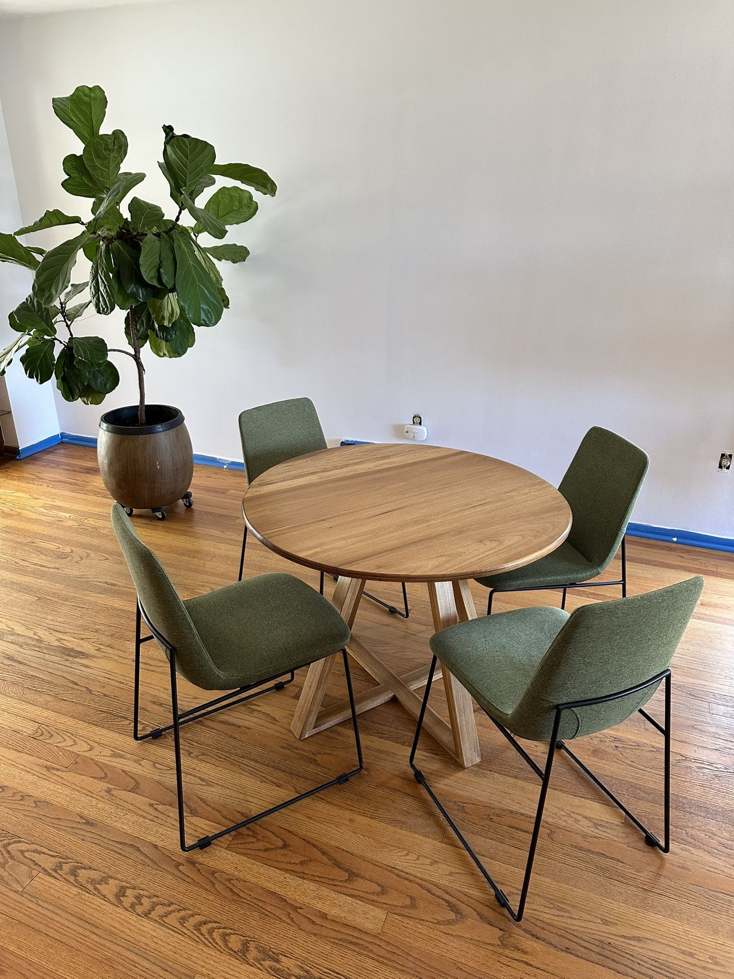 Mid Century Modern Dining Table
