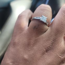 Anillo Con Diamante