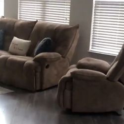 SET: Lay-Flat Rocker Loveseat + Recliner — $525 OBO (Smoke/Pet-Free)