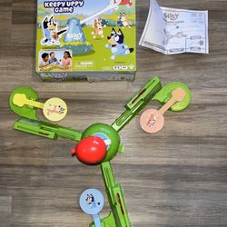 Bluey keepy uppy game