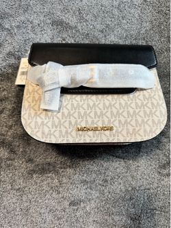 Michael Kors small saddle body bag