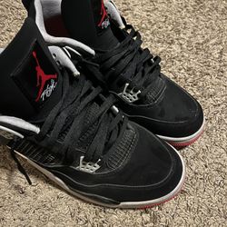 Jordan 4 Bred