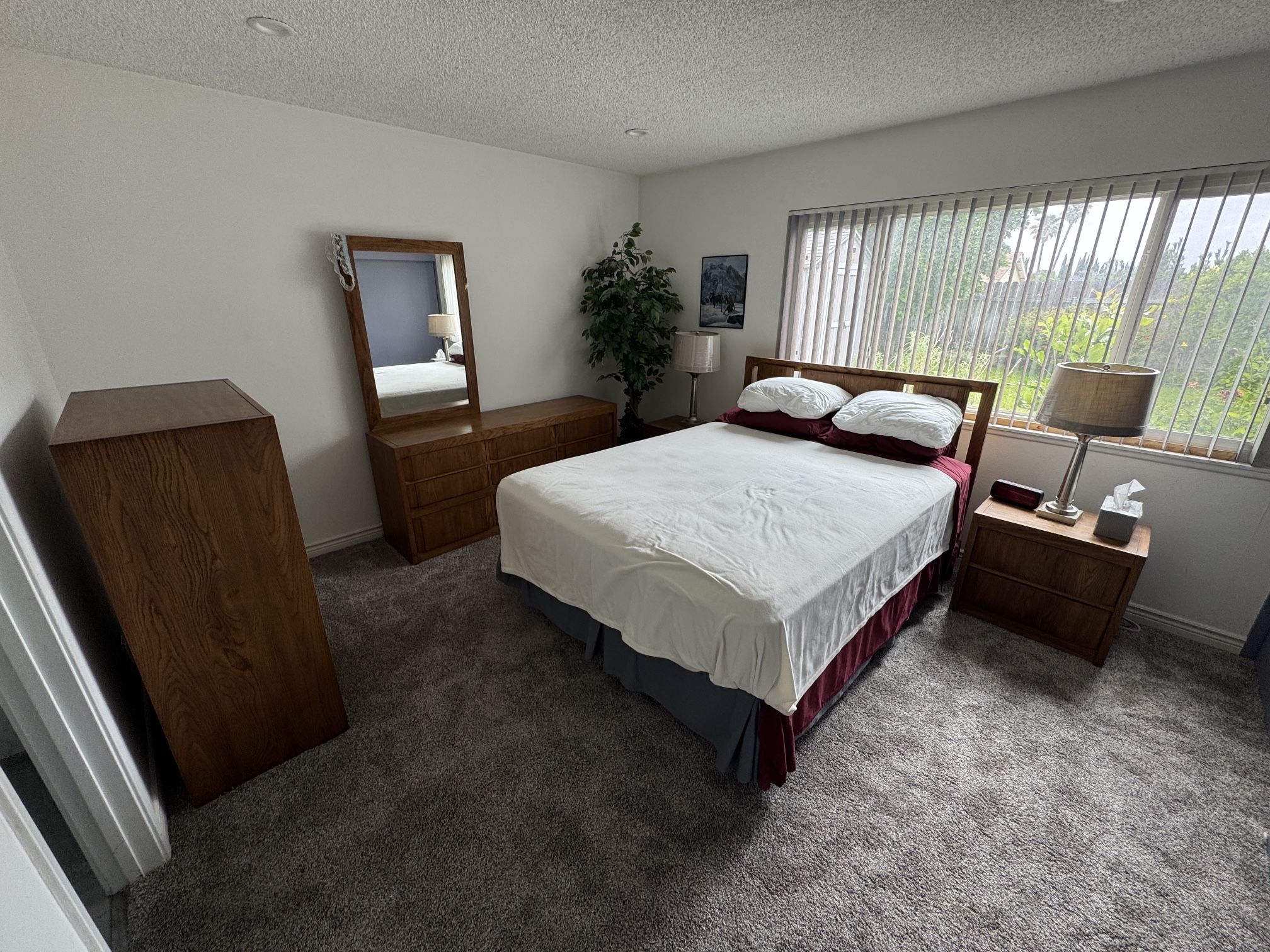Wooden Bedroom Set - Queen