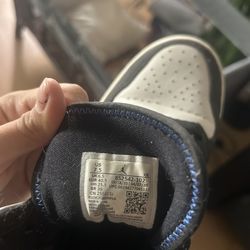 Barely worn Blue/ White/ Black jordans