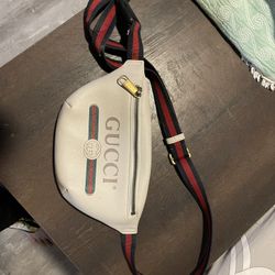 Authentic Gucci Crossbody Belt Bag