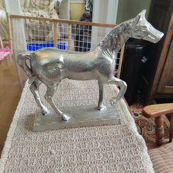 HANDMADE SOLID SILVER COLOR HORSE STATUE 