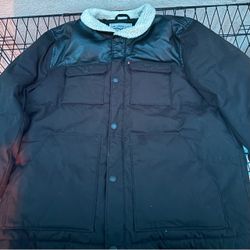 Levi Strauss & Co Black Puffer Jacket size L