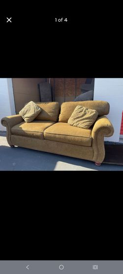 Couch sofa like new