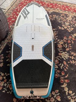 Naish foil board like new
