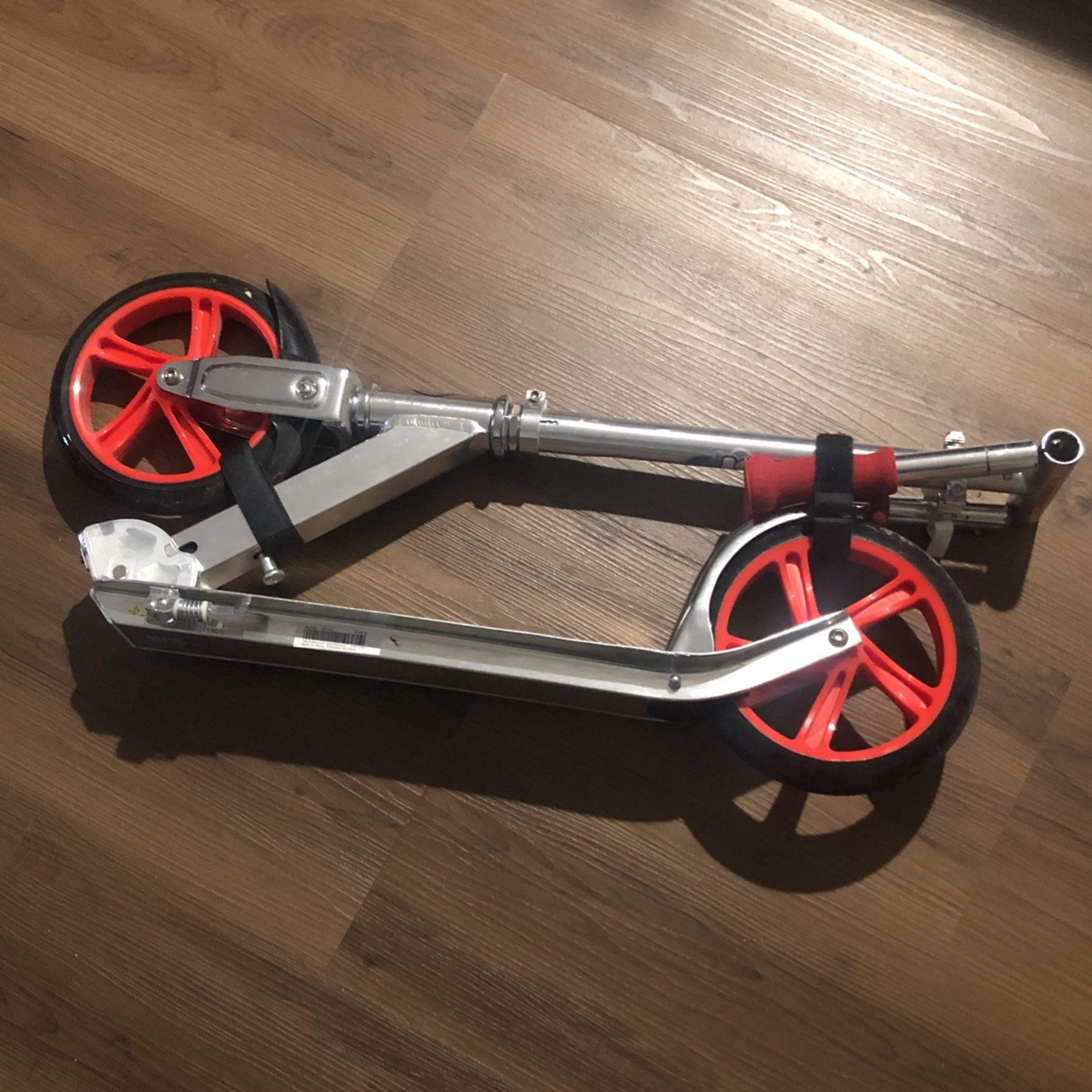 Razor A5 Lux Kick Scooter