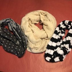Scarves (bundle)