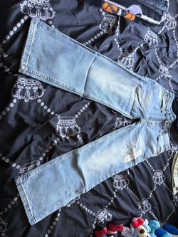 NWT Cat & Jack Boys Straight Fit Jeans - Size 10 Husky (Light Wash / Stretch)